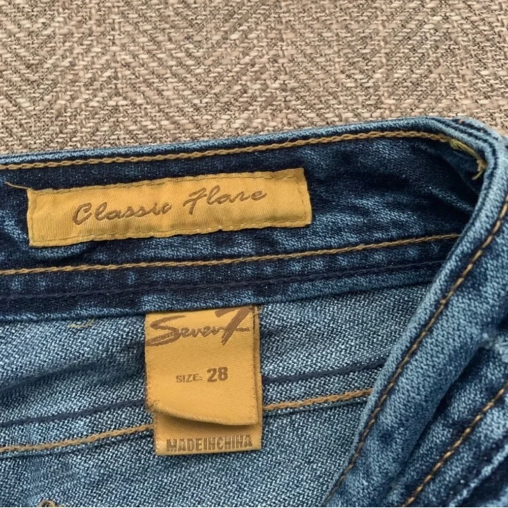 Excellent Preowned Condition Seven7 Flare Jeans Size 28. - Picture 5 of 6